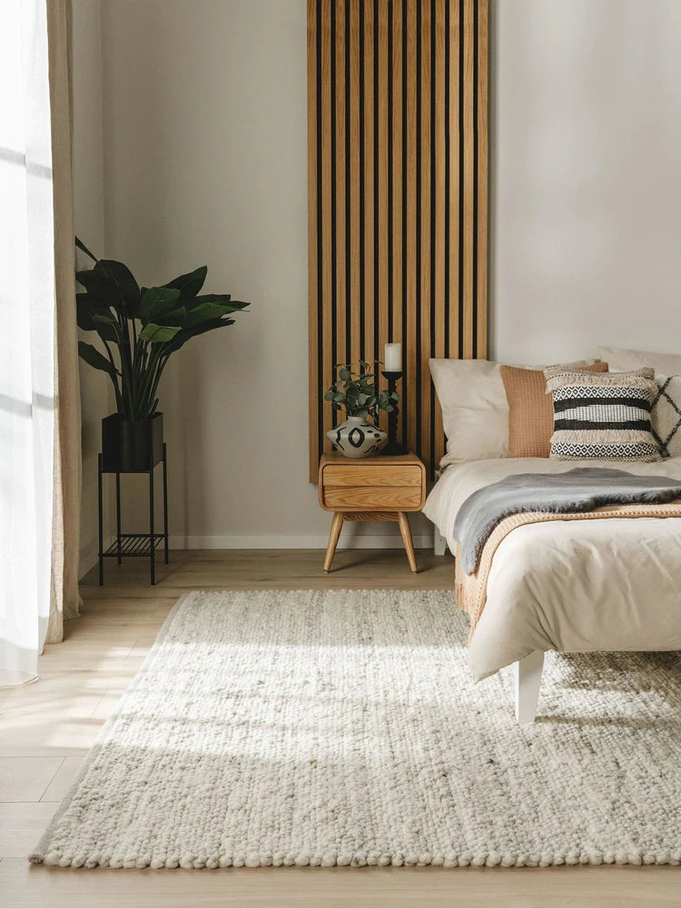 Die richtige Teppichgröße für stilvolle Räume ermitteln